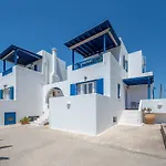 Akitos Maisonette *