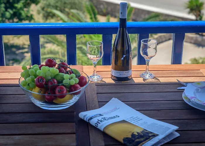 Akitos Maisonette אדאמאס